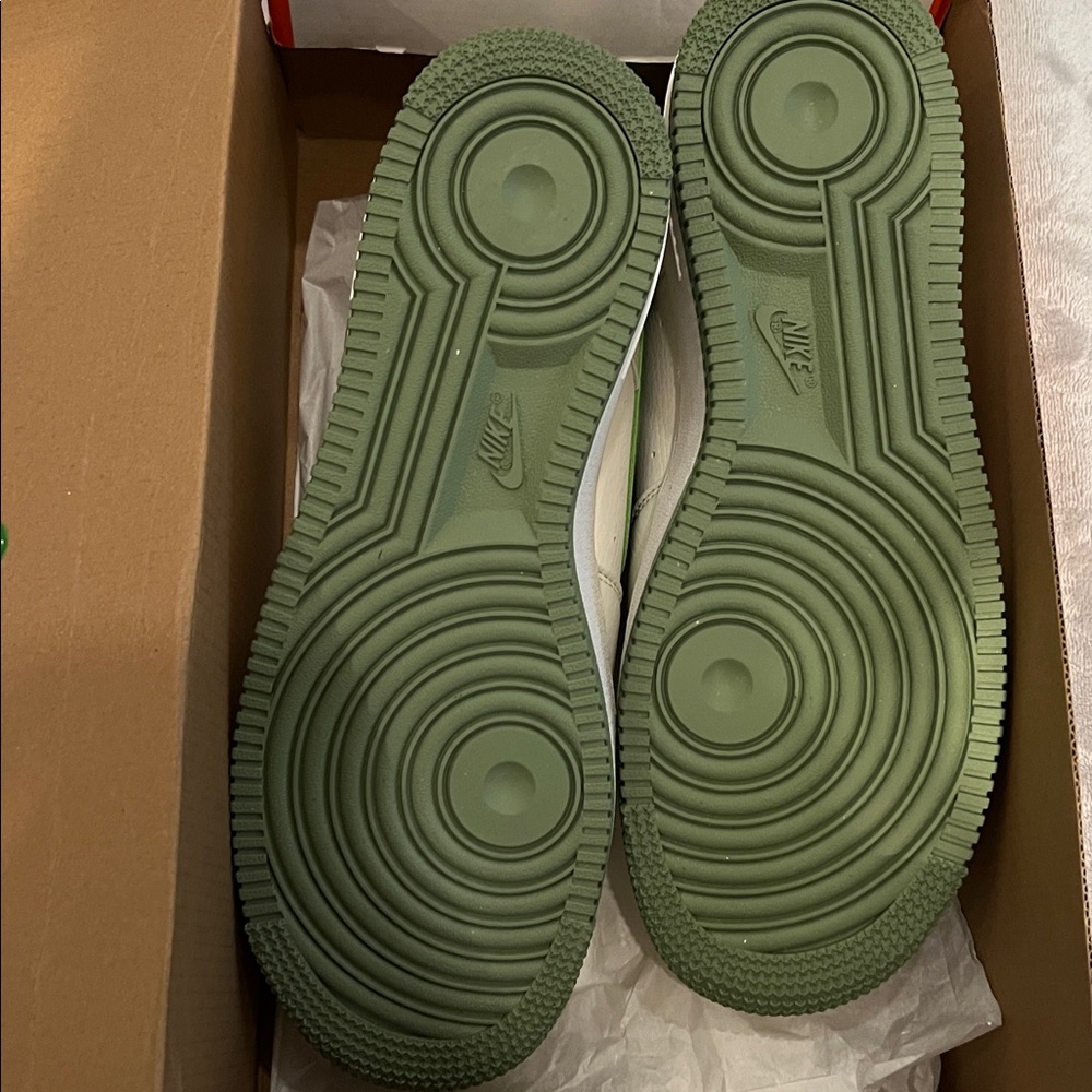 NEW women’s Nike Air Force 1 - Picture 4 of 4